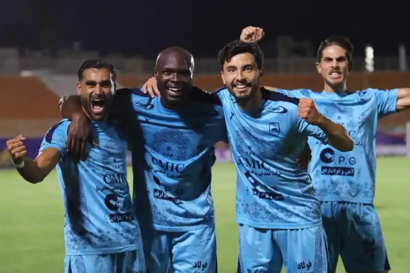 صنعت نفت آبادان 1-2 چادرملو اردکان/ پایان شیرین برای یزدی‌ها