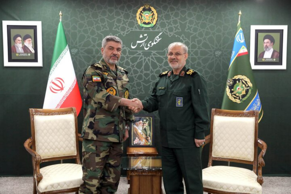 تأکید سخنگویان ارتش و سپاه بر هم‌افزایی در برابر دشمن