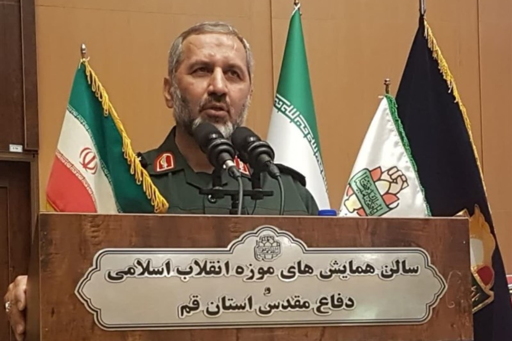 قائد القوات الجوفضائية للحرس الثوري يوجه رسالة الى الشعب الإيراني