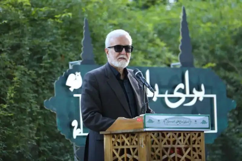 باغ 70 ساله شیراز جان دوباره گرفت؛ «باغ زندگی» میزبان شهروندان شد