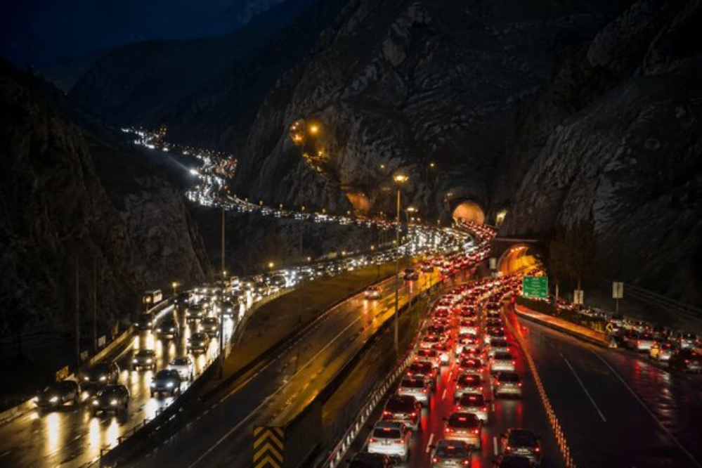 ترافیک سنگین در خروجی‌های پایتخت و مسیرهای شمال کشور