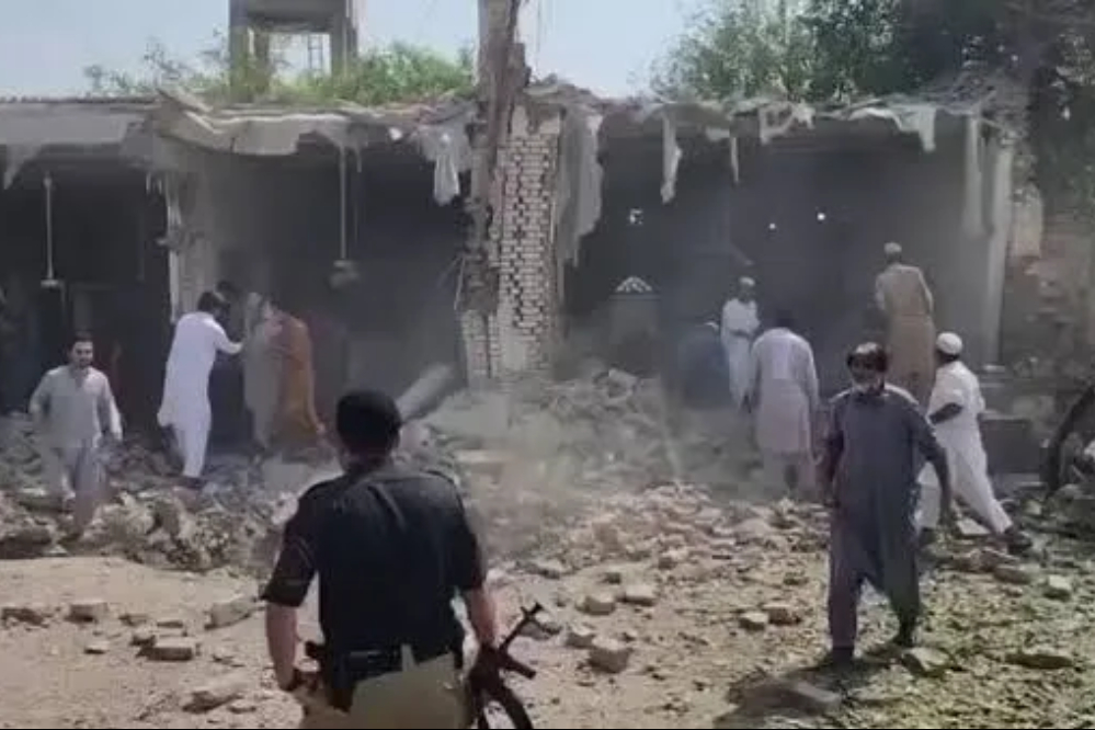 انفجار انتحاری در پاکستان 15 کشته برجا گذاشت