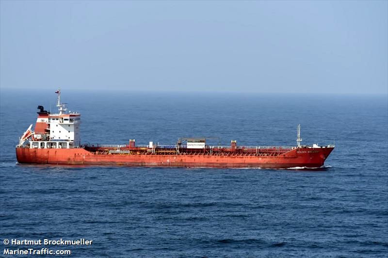 The mooring of the &quot;Golden Brilliant&quot; ship at Iran&#039;s Shahid Rajaei wharf and the big lie that was exposed