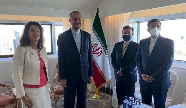 عبداللهيان لنظيرته السويدية: الحرب في اليمن غير متكافئة