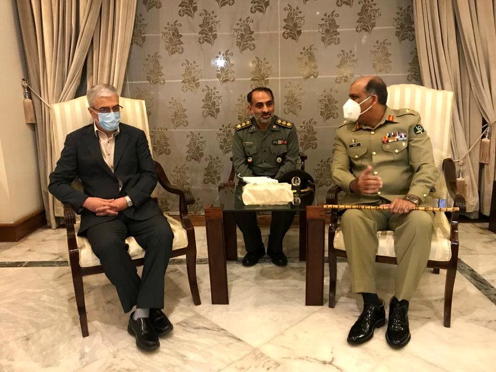 أبعاد مهمة لزيارة رئيس هيئة الاركان الايرانية الى باكستان