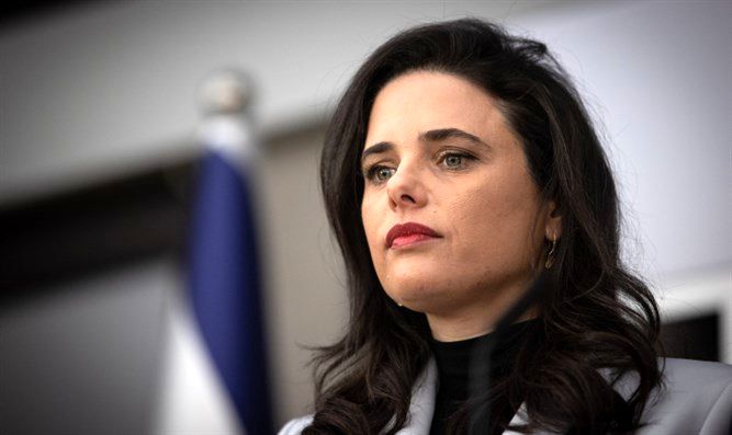 השרה איילת שקד ביקרה בבני ברק